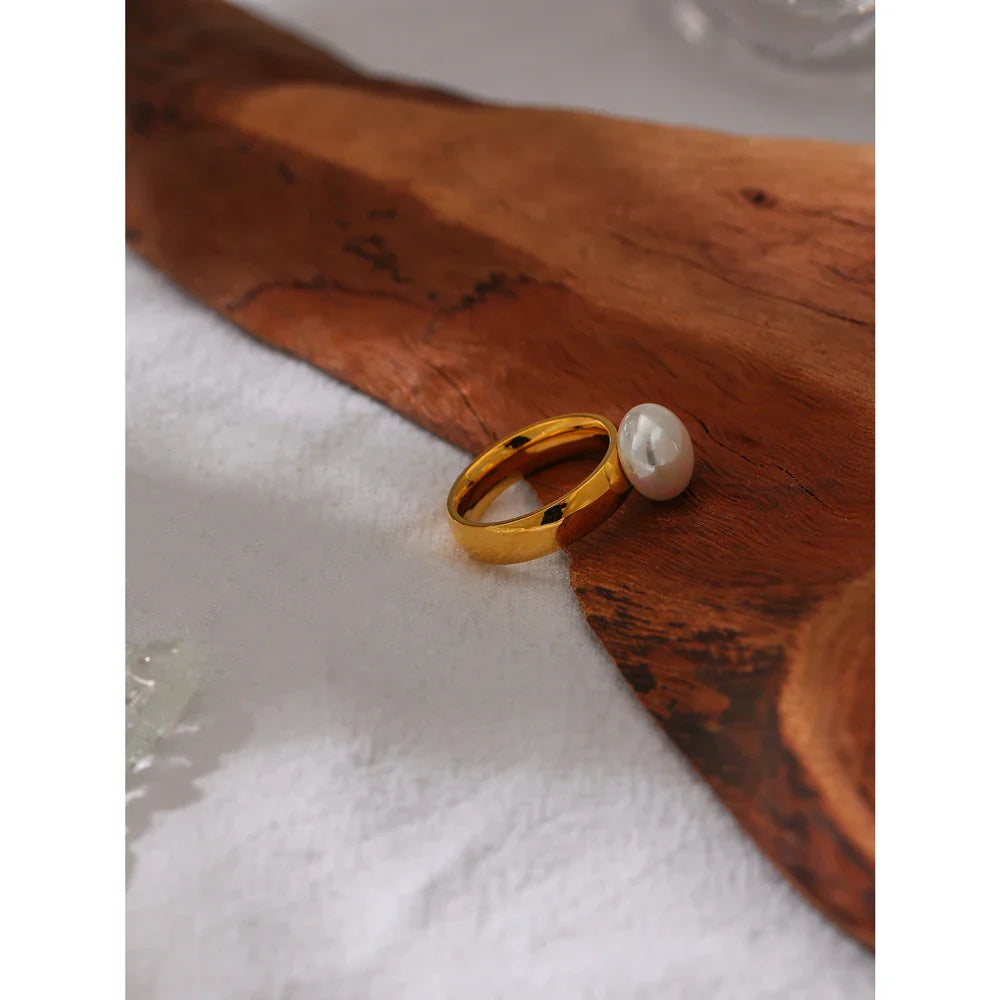 Meredith Pearl Ring