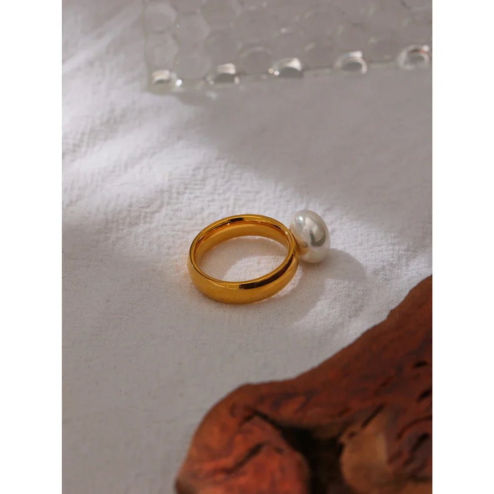 Meredith Pearl Ring