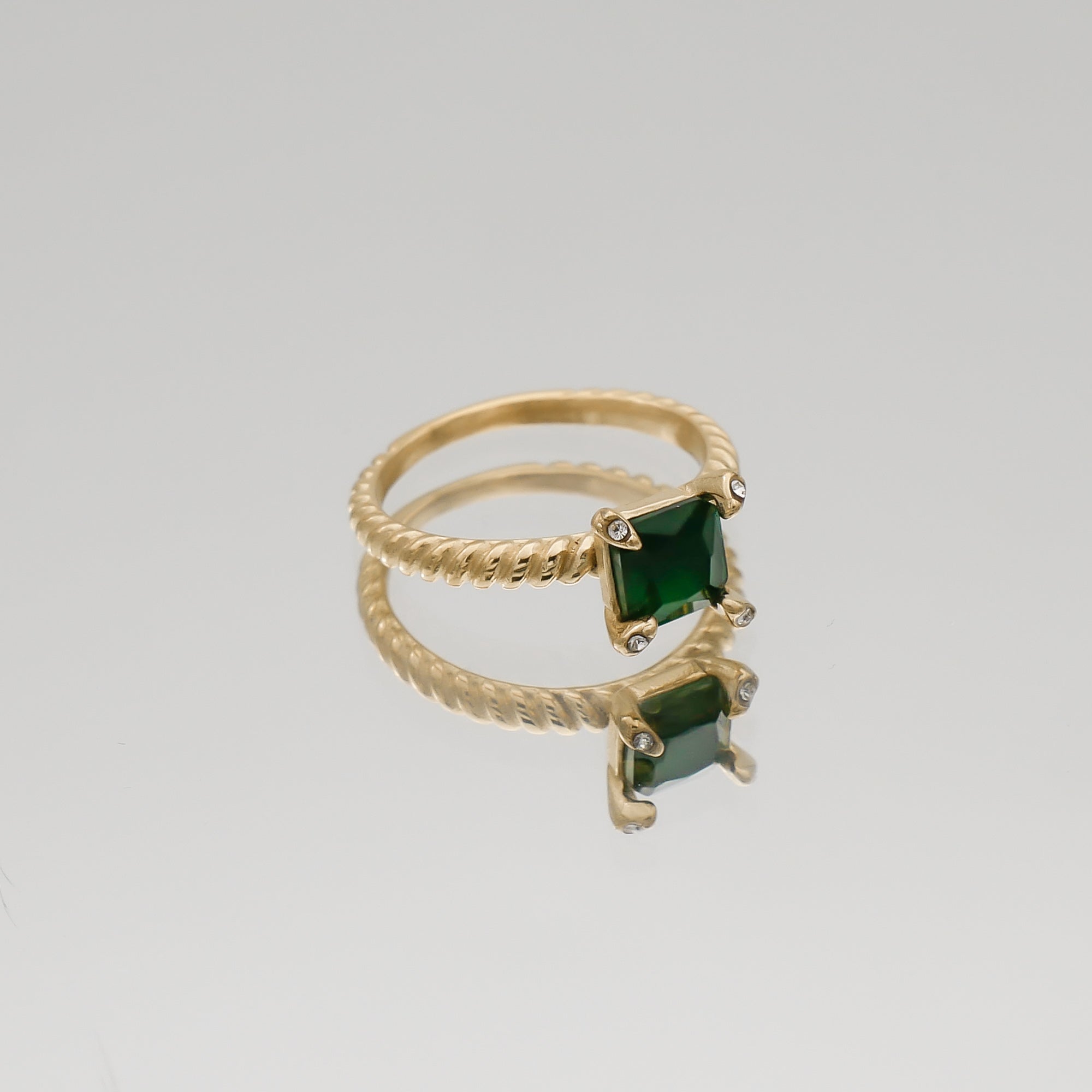 Mia Gemstone Ring