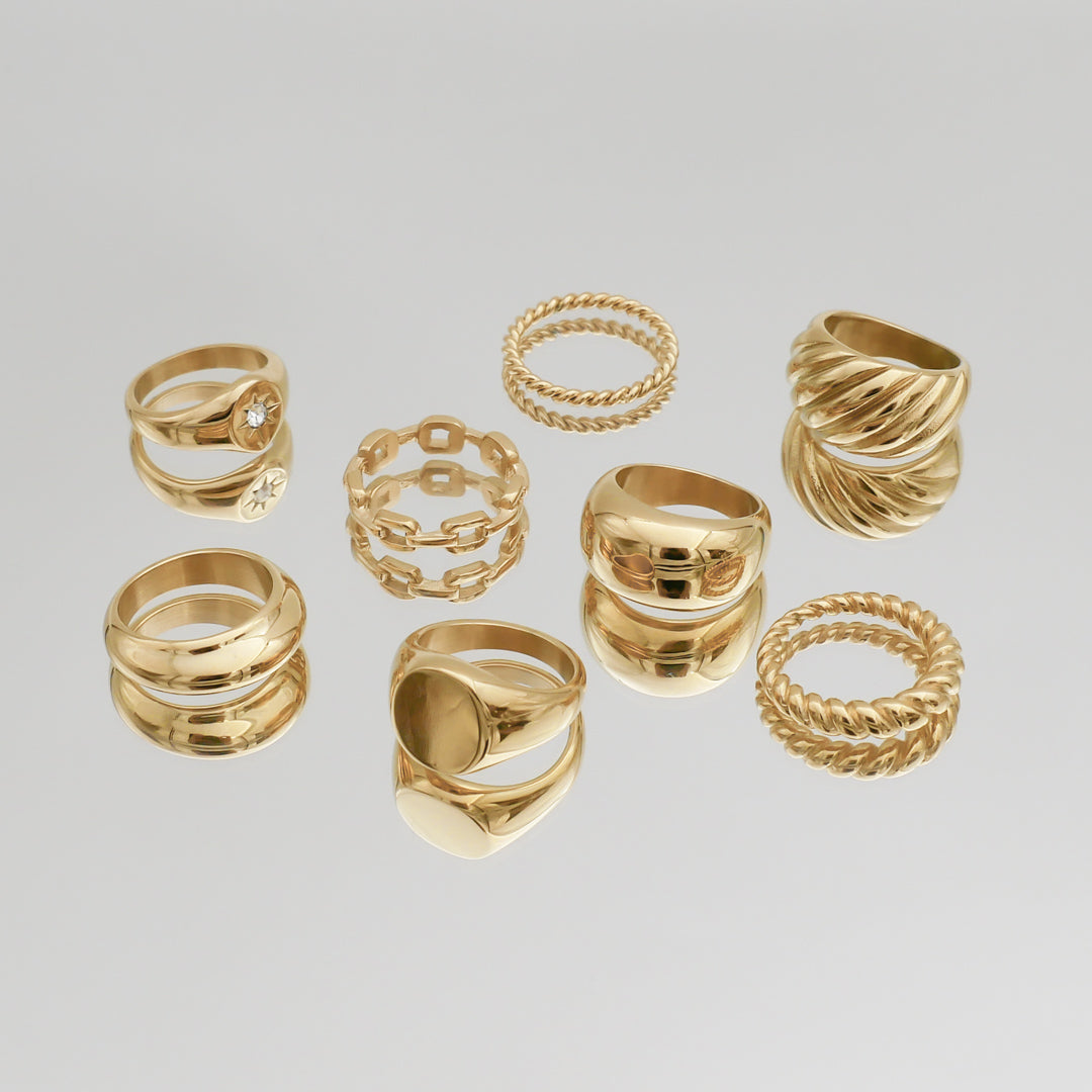 Lia Twisted Ring