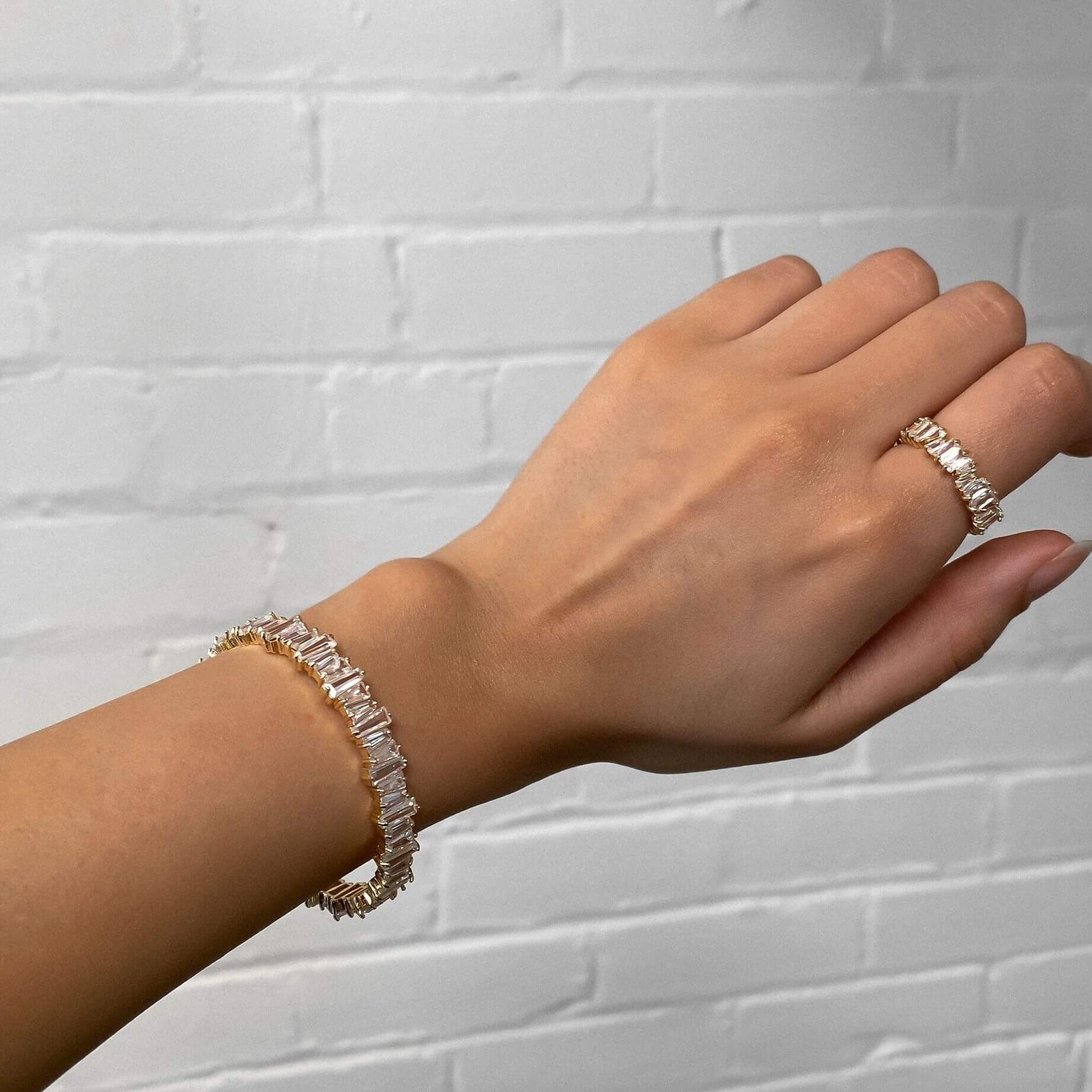 Huda Adjustable Baguette Ring