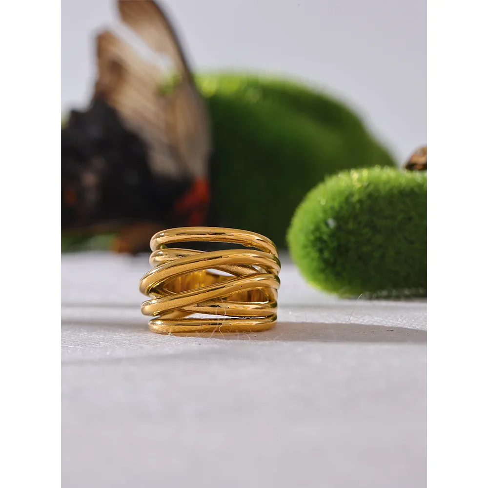 Olivia Wide Gold Ring