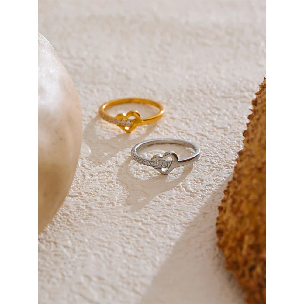 Edie Heart Ring