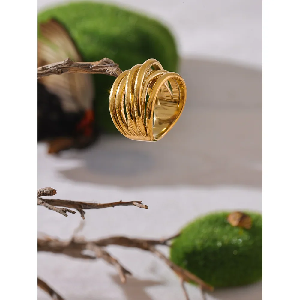 Olivia Wide Gold Ring