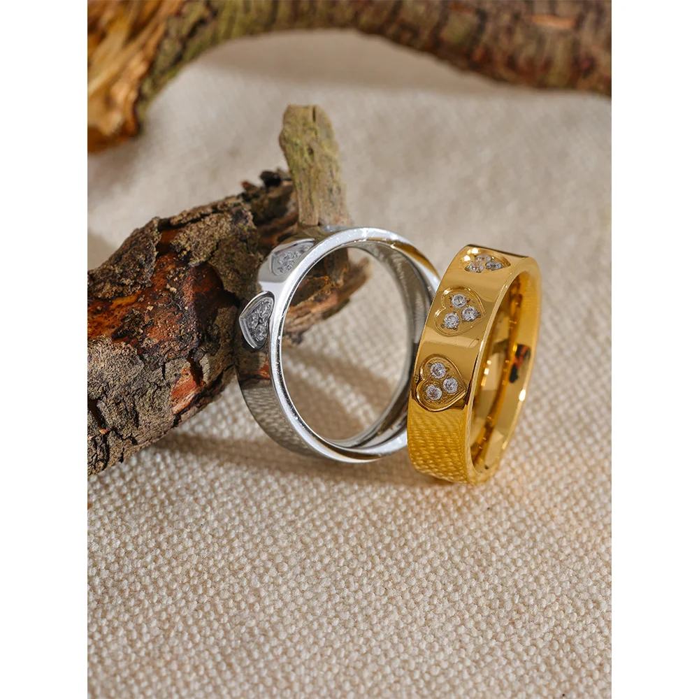 Luciana Sparkling Heart Ring