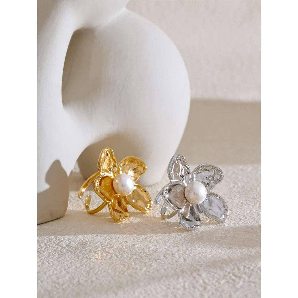 Marie Flower Pearl Ring