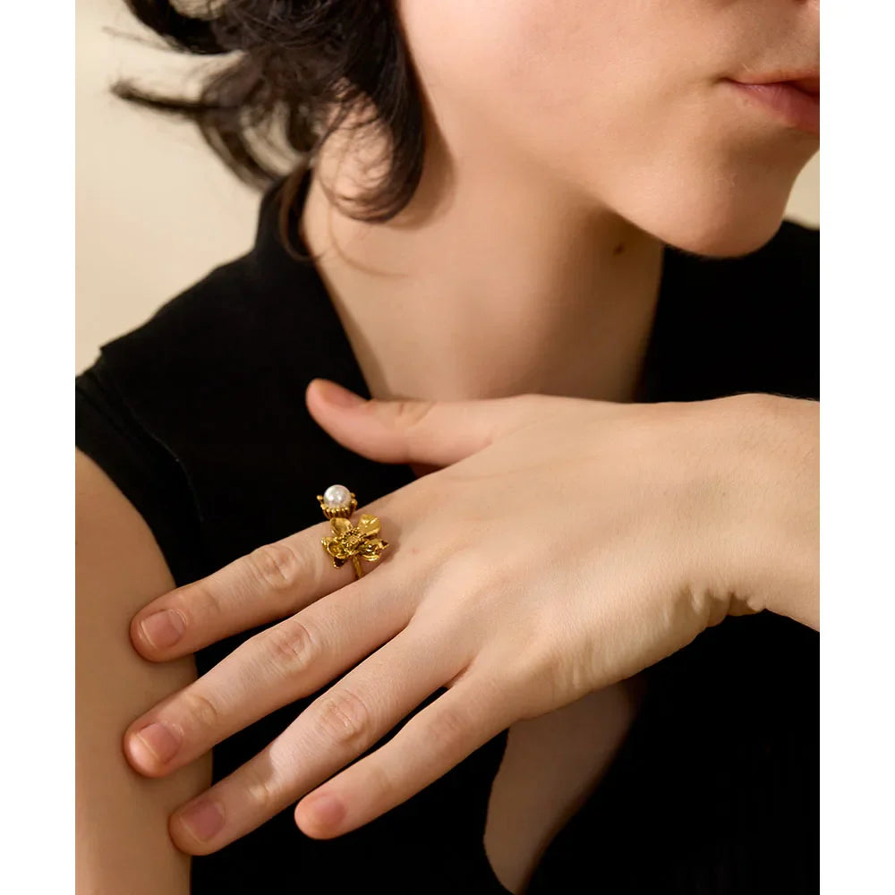 Margaret Pearl Flower Ring