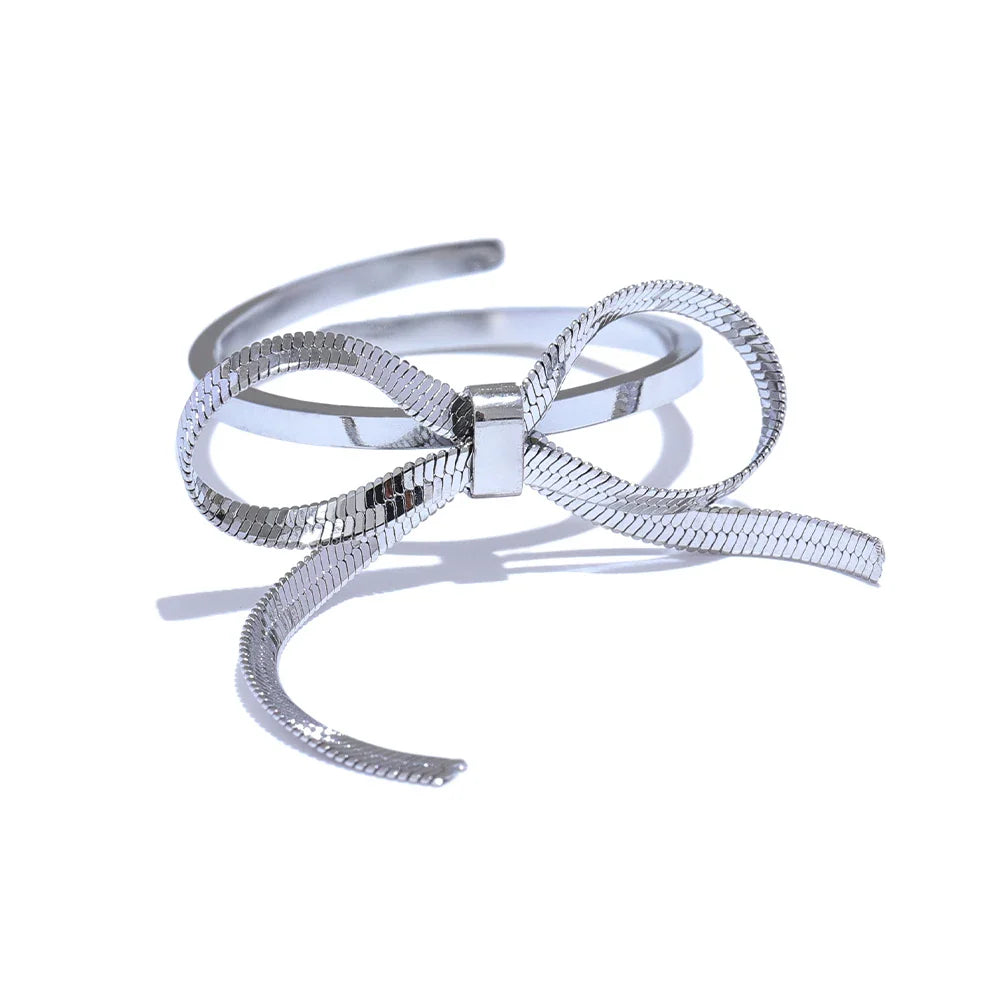 Minerva Bow Knot Ring