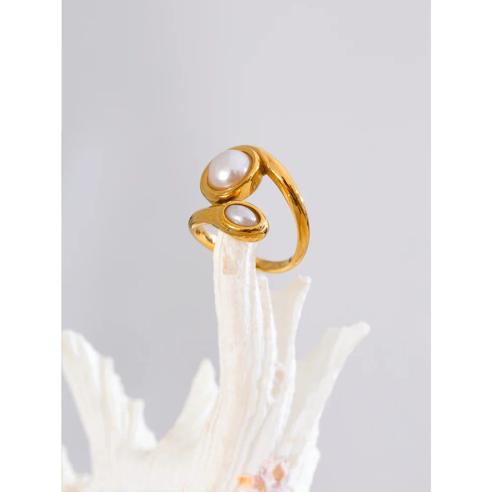 Amelie Pearl Ring