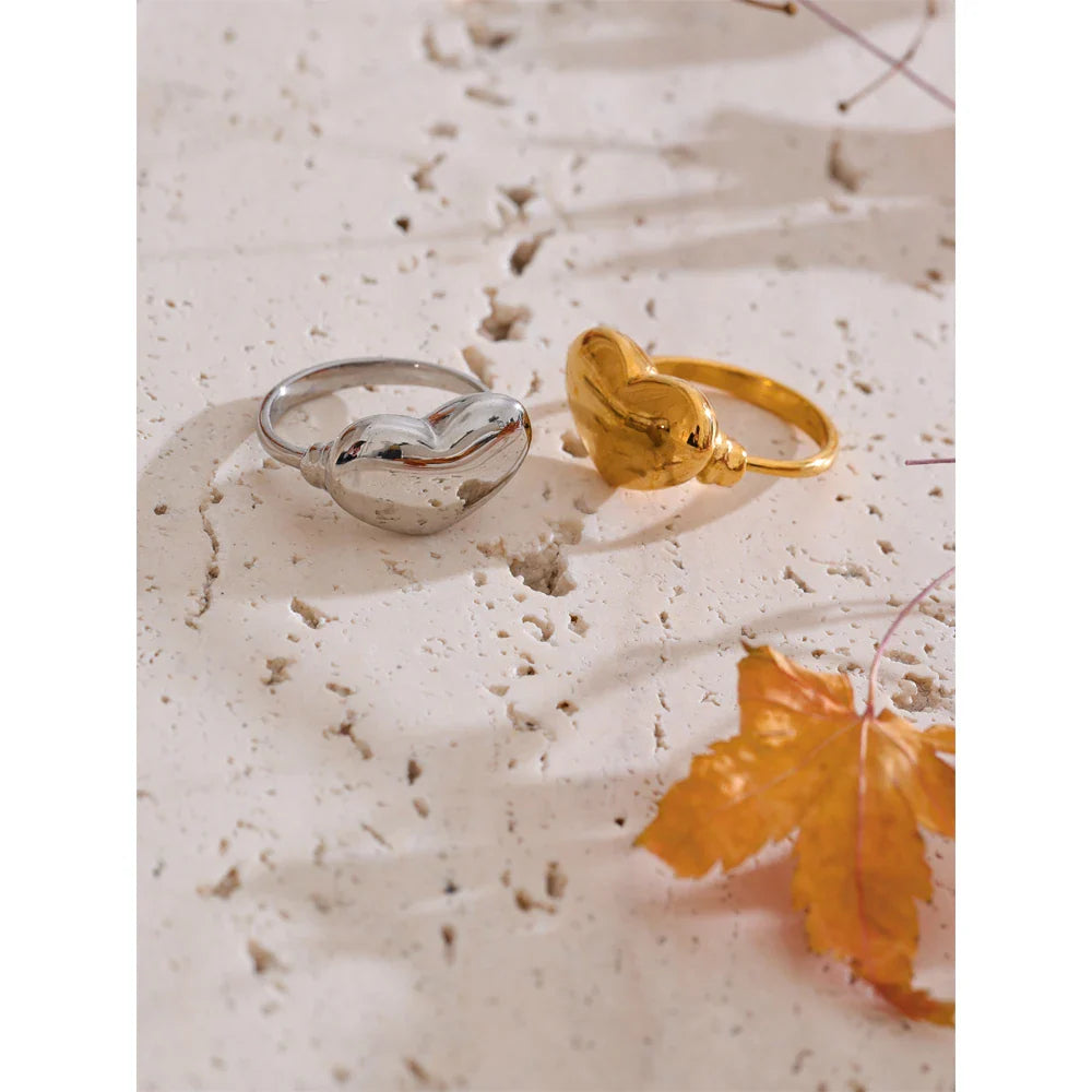Elle Heart Ring