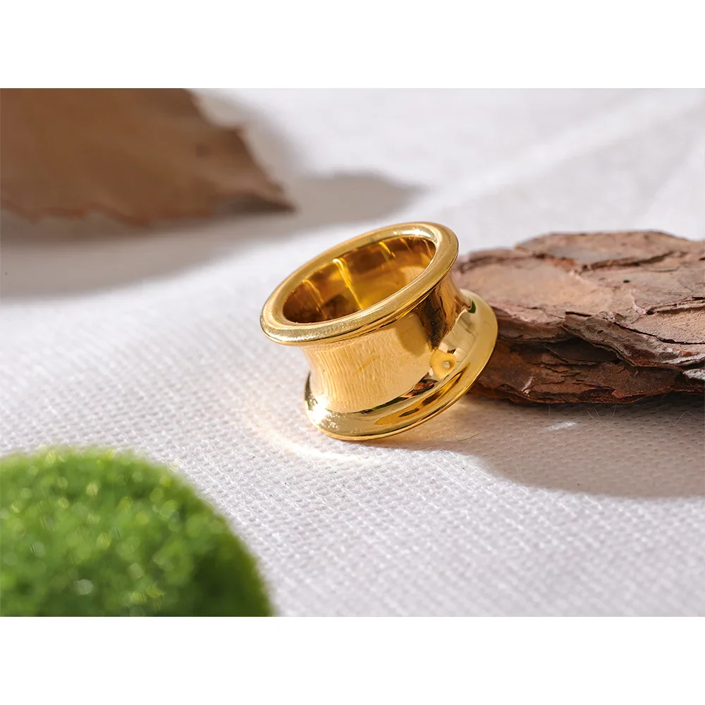 Rio Wide Band Ring