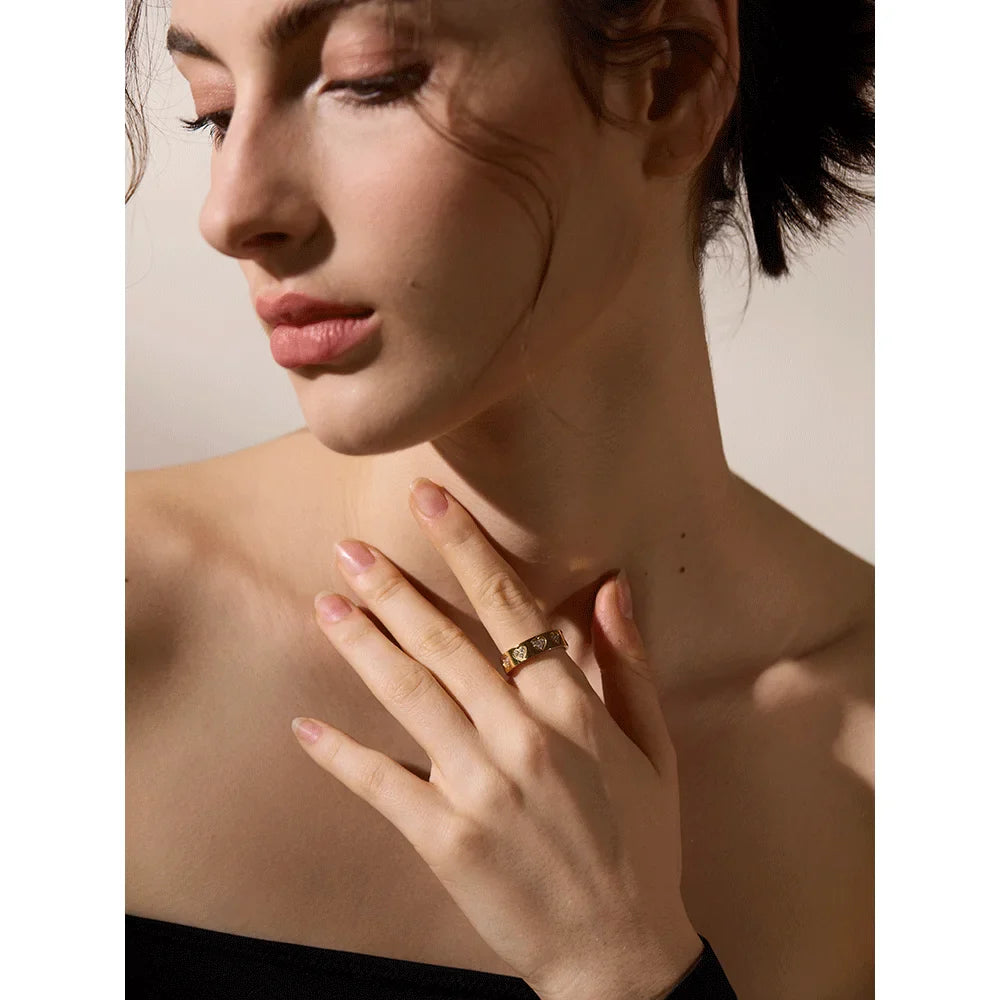 Luciana Sparkling Heart Ring