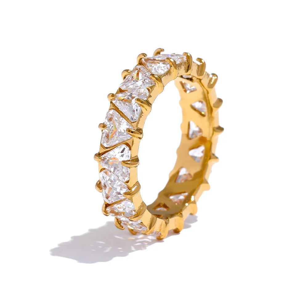 Linnea Sparkling Heart Zirconia Ring