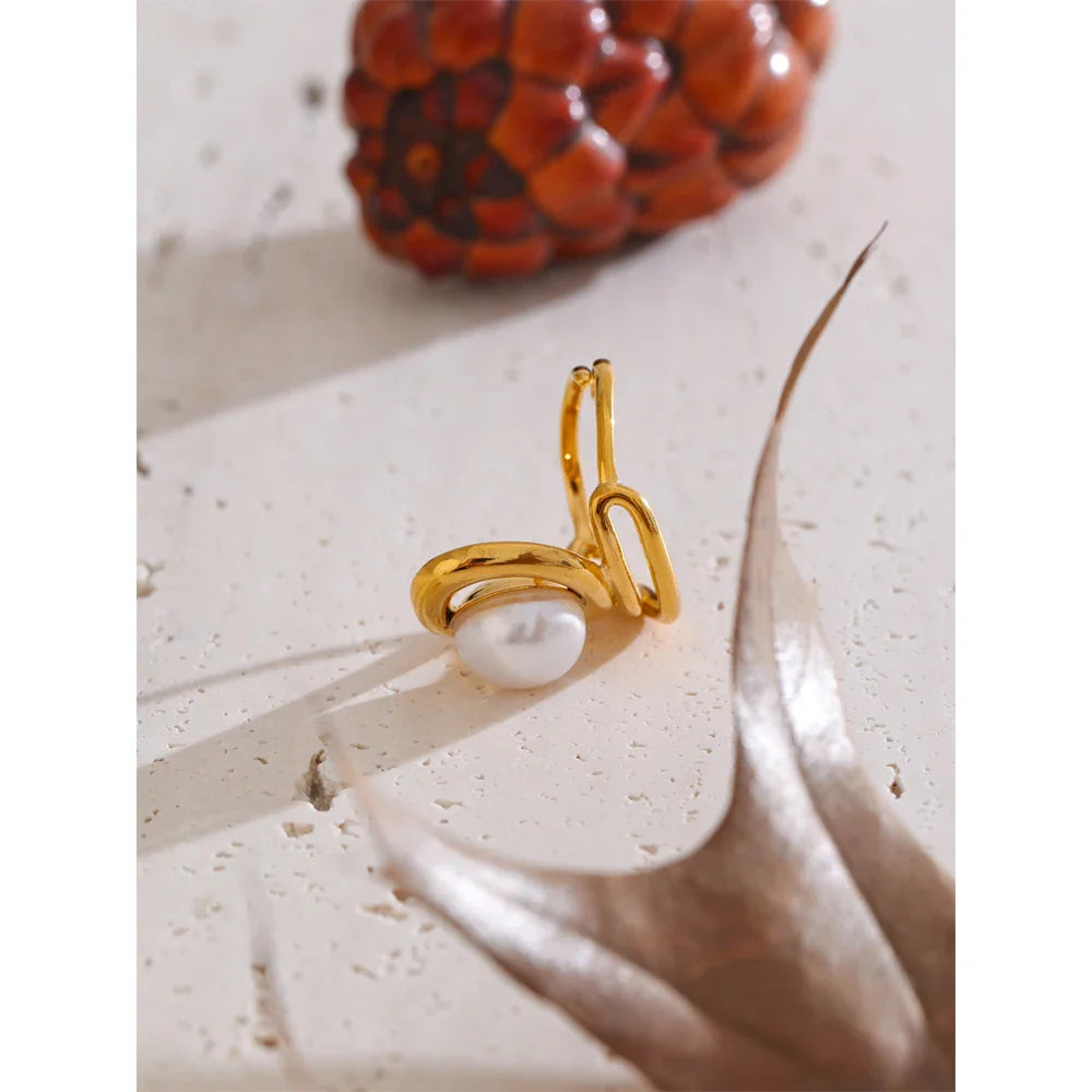 Helen Pearl Ring