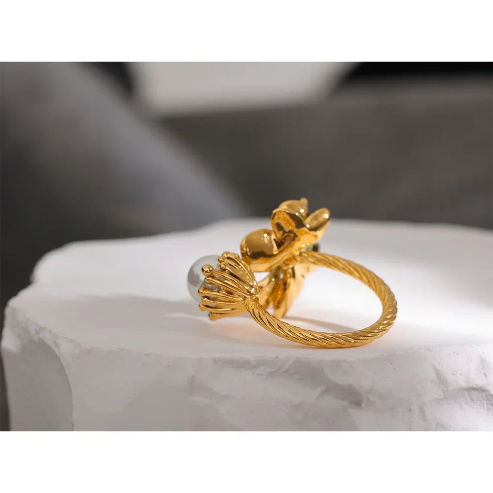 Margaret Pearl Flower Ring