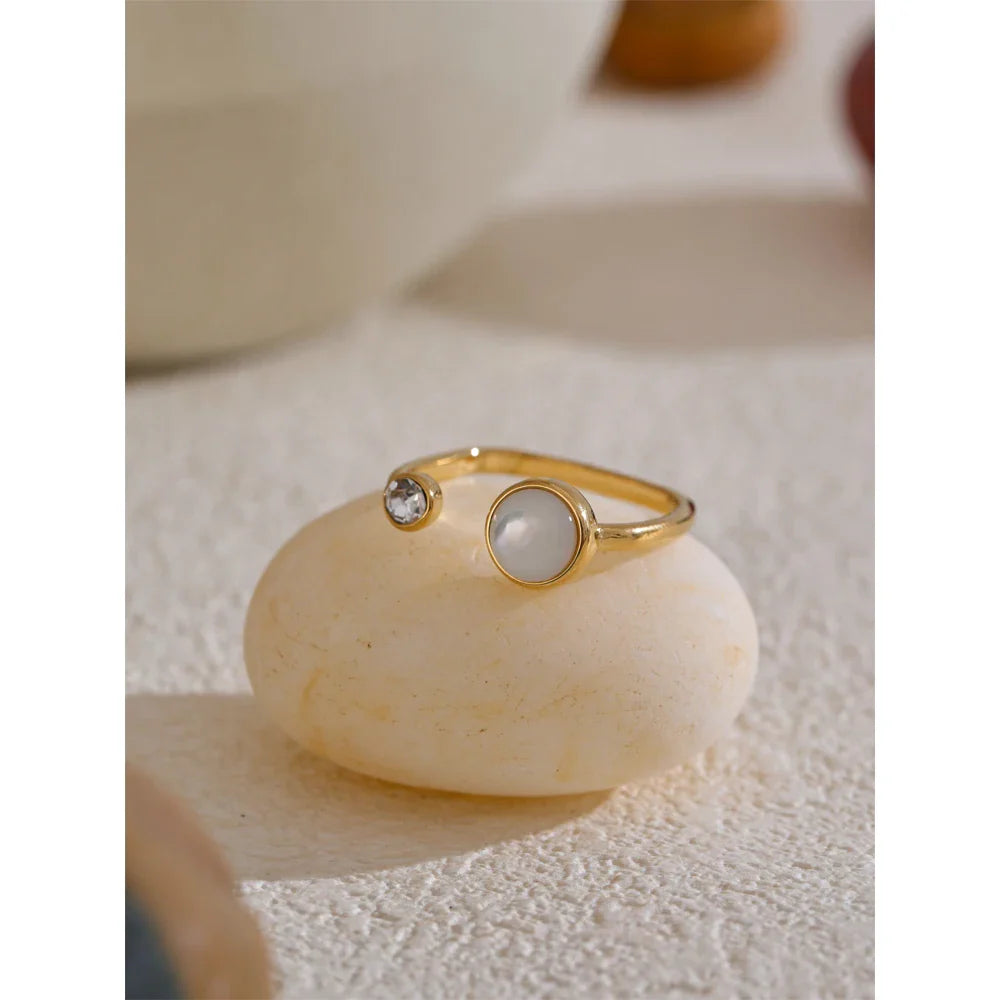 Elowyn Shell Ring