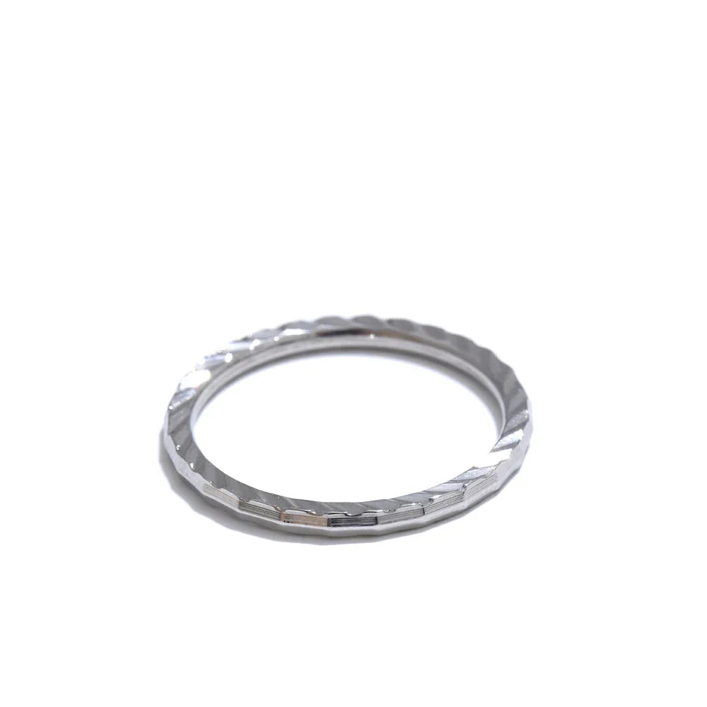 Dove Slim Minimalist Ring