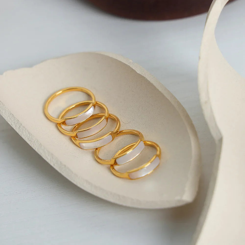 Shell Accent Toroidal Ring