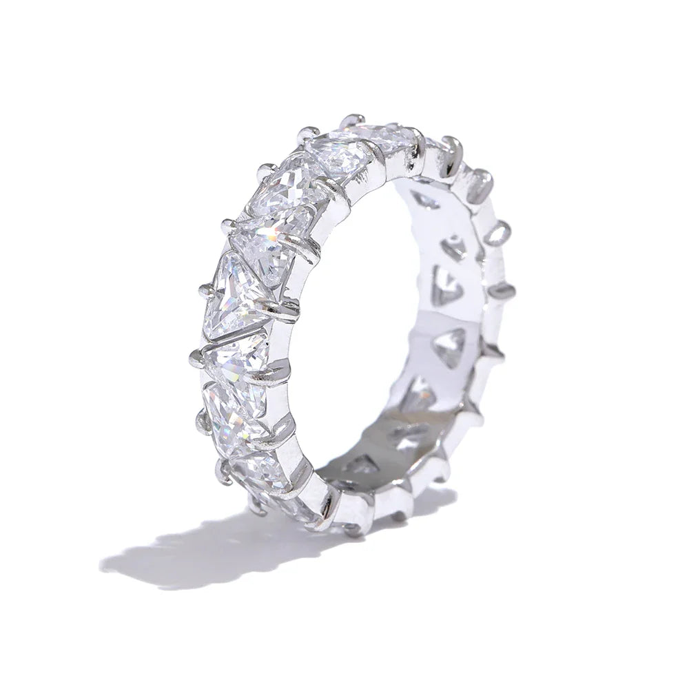 Linnea Sparkling Heart Zirconia Ring