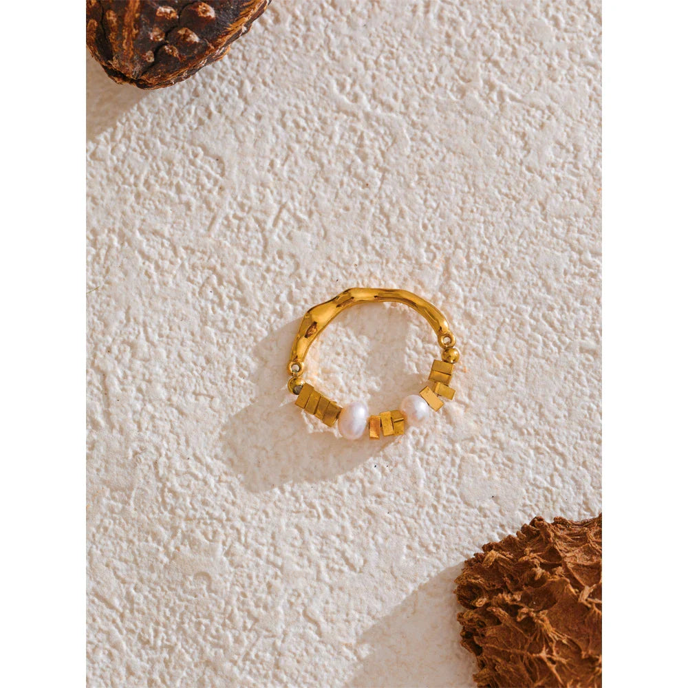 Kate Beaded Triangle & Pearl Ring