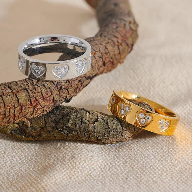 Luciana Sparkling Heart  Ring