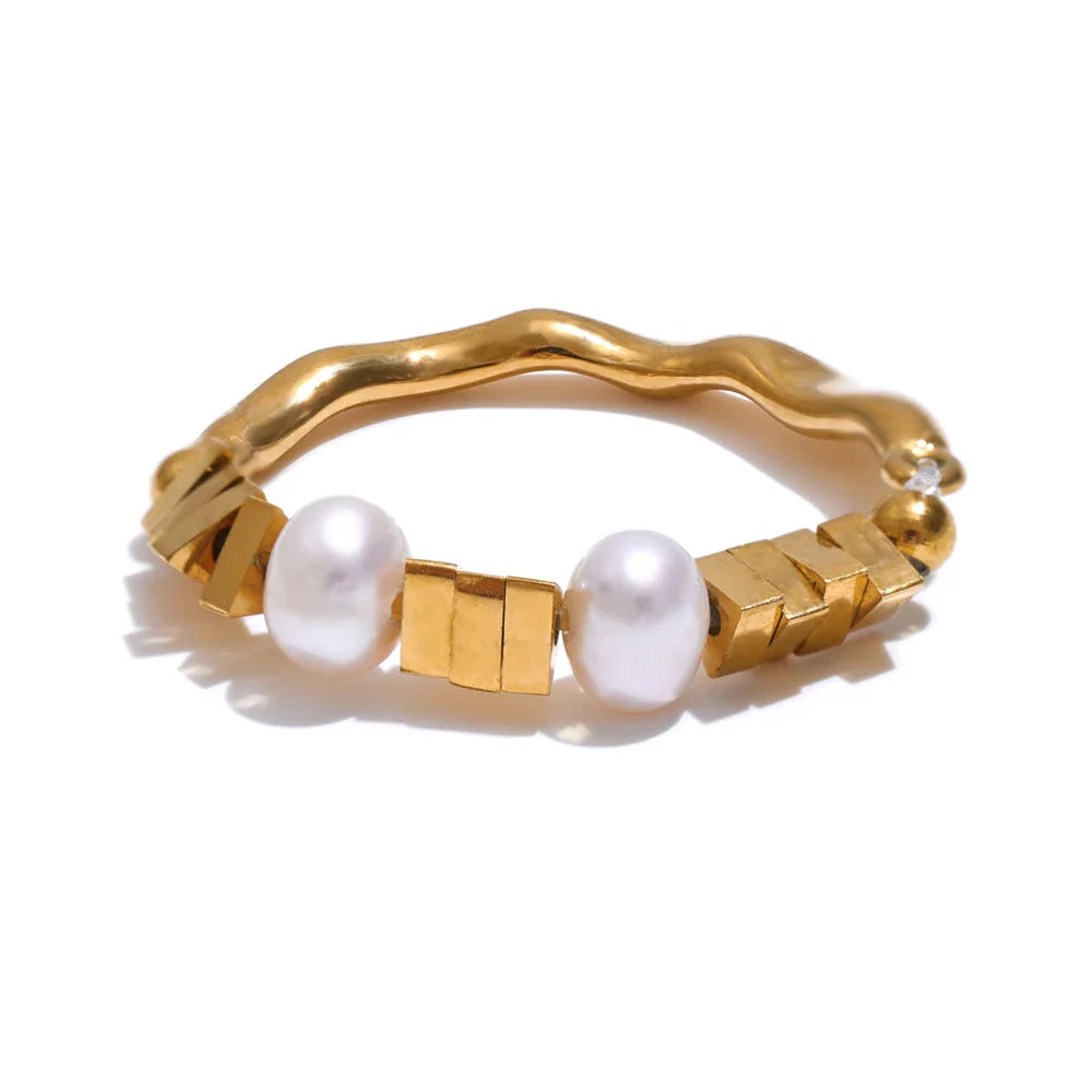 Kate Beaded Triangle & Pearl Ring