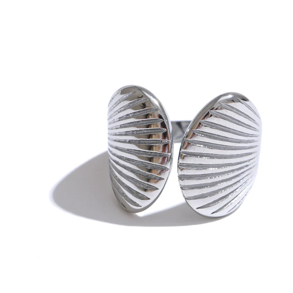 Gwen Shell Cuff Ring